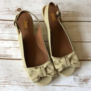 Bass Beige Bow McGuire Wedge 7.5M